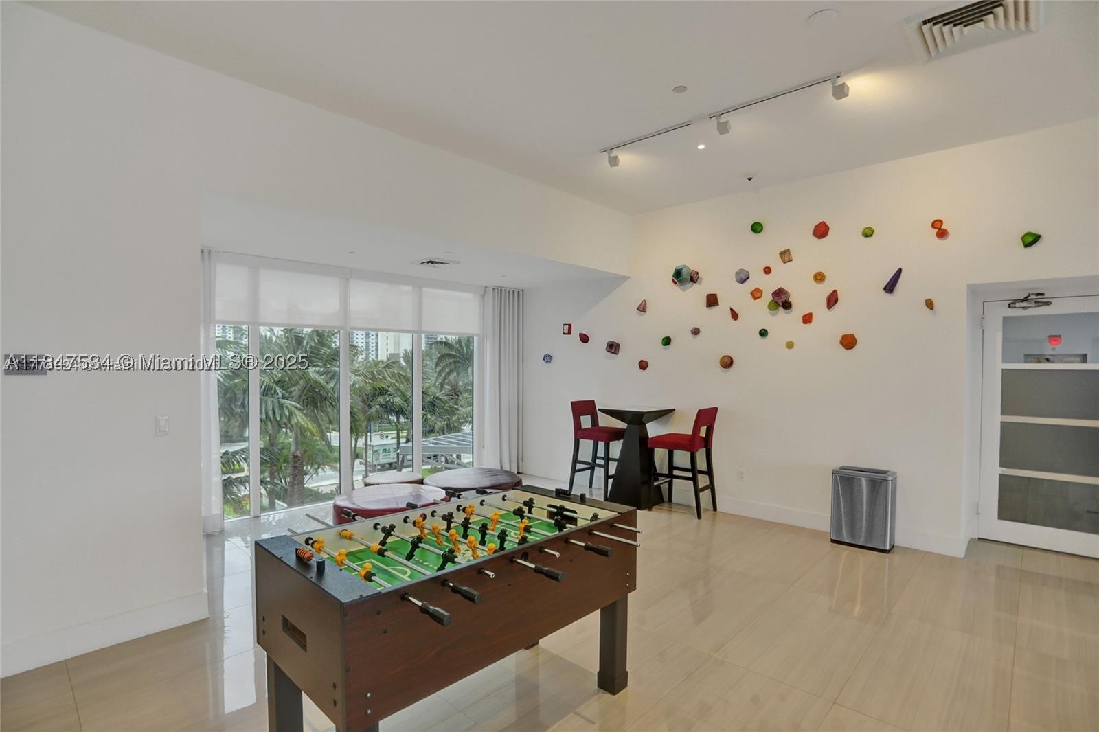 19111 Collins Ave 704 Property Photo 23