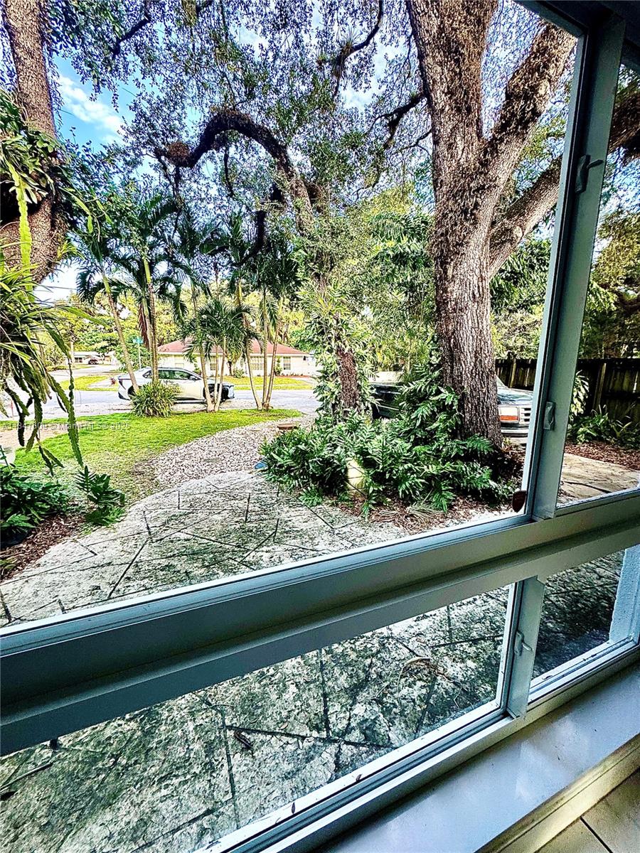 1601 Sw 20th Ave 1 Property Photo 6