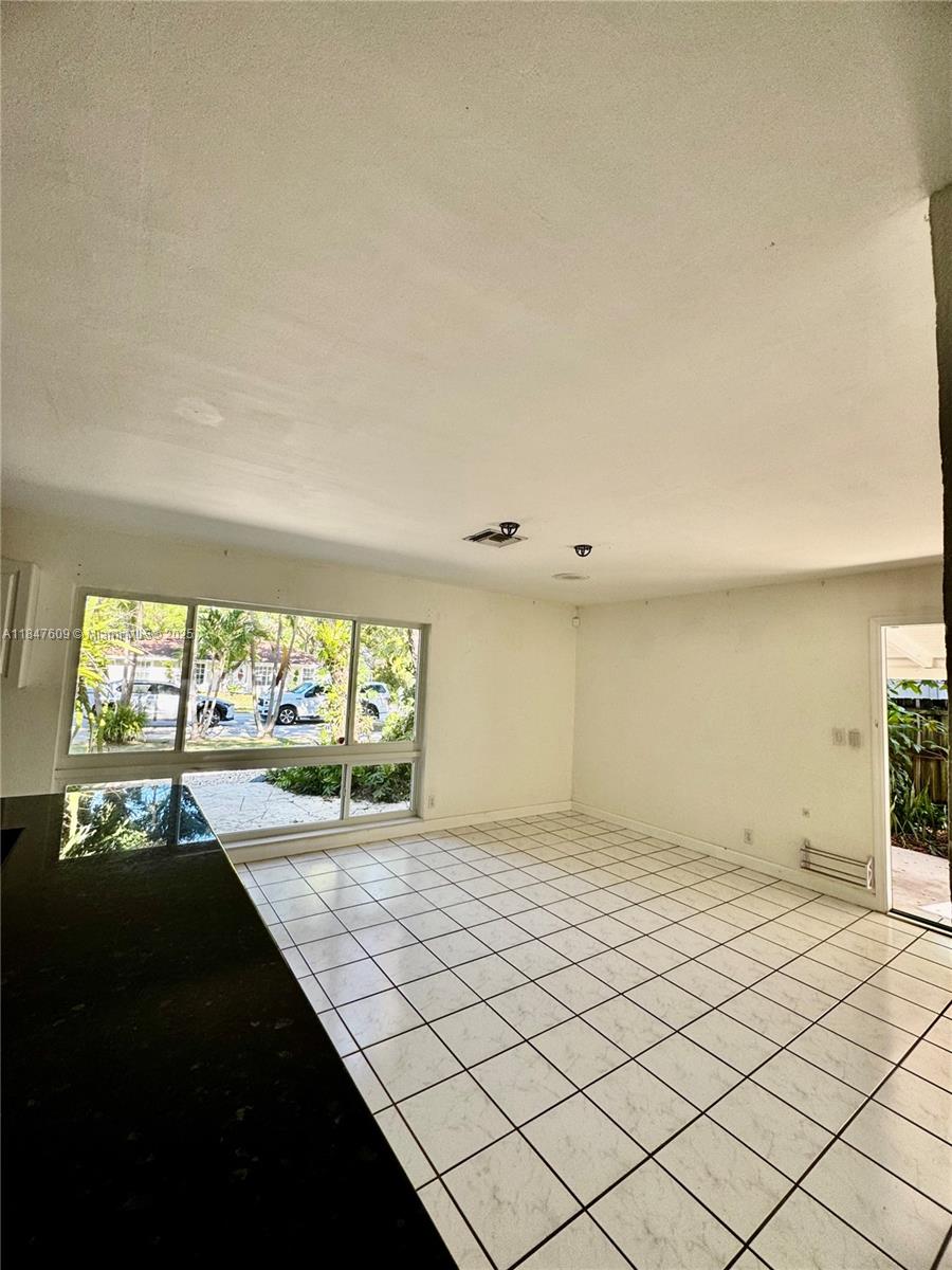 1601 Sw 20th Ave 1 Property Photo 13