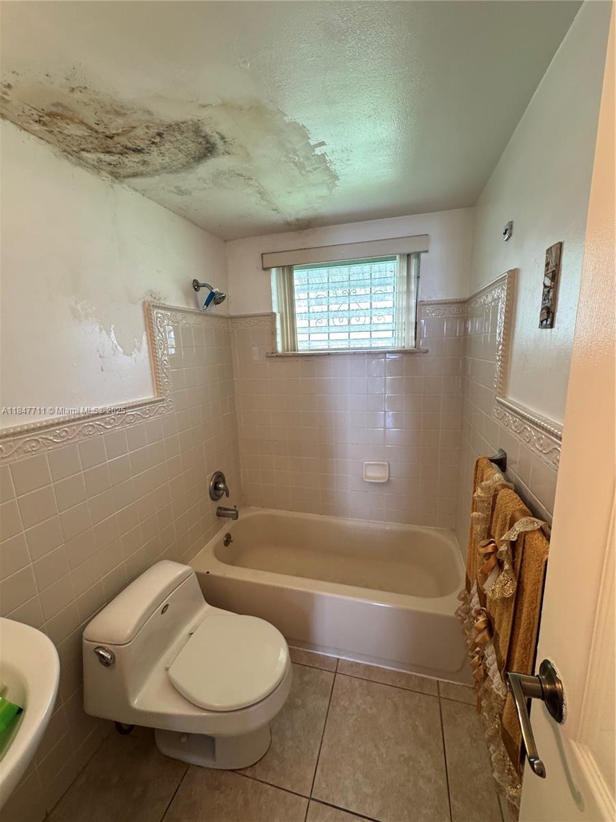71 Nw 76th St 5 Property Photo 10