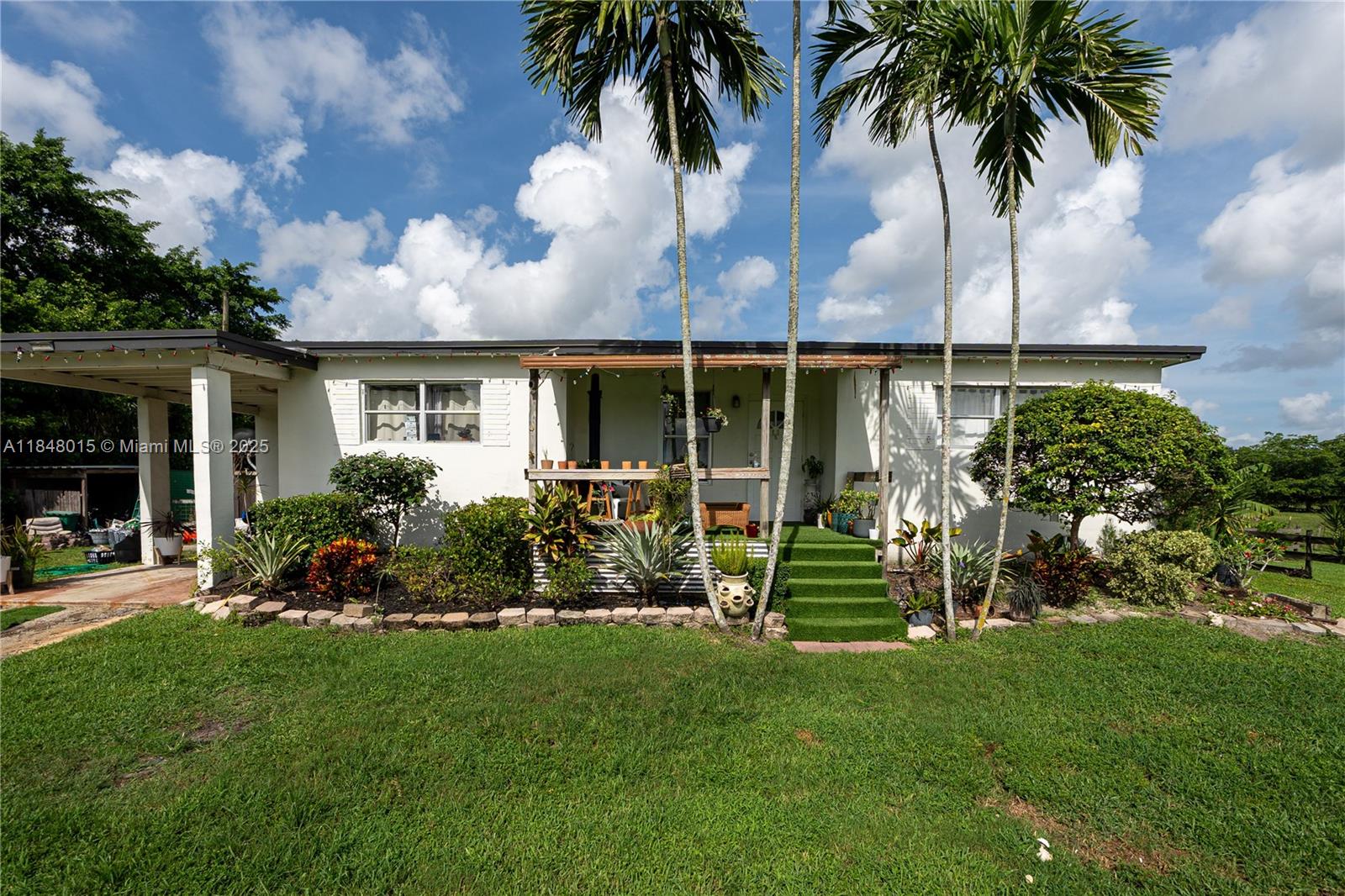 1921 Sw 112th Ave Property Photo 5