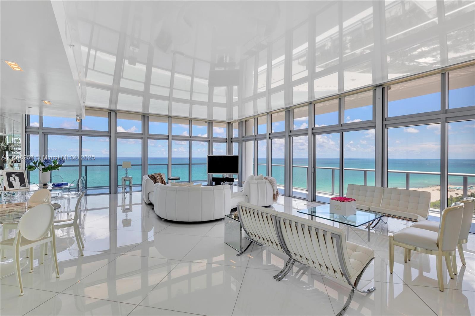 3737 Collins Ave Ph-1 Property Photo 4