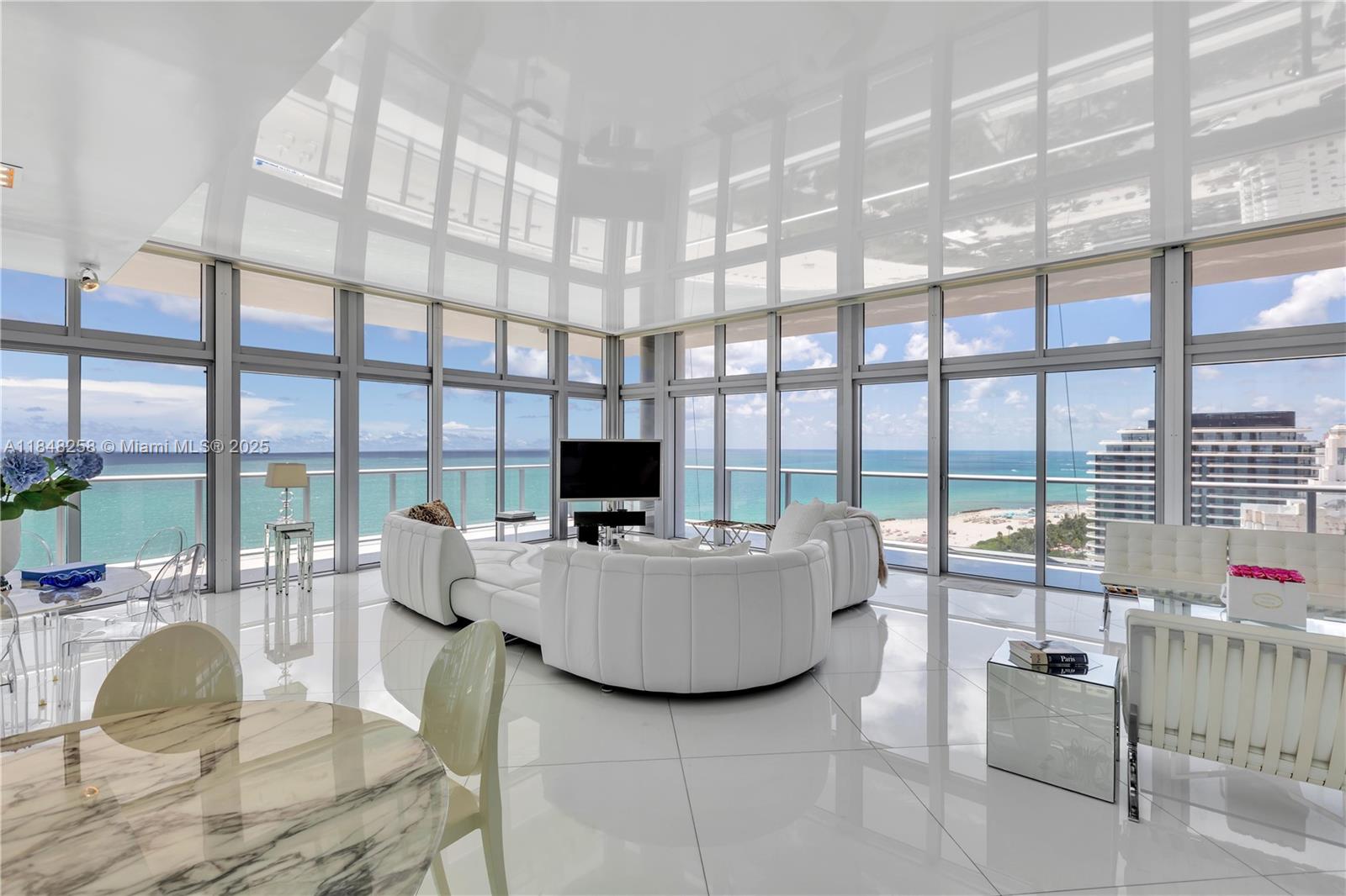 3737 Collins Ave Ph-1 Property Photo 6