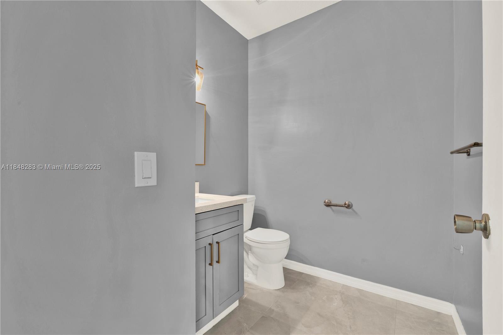 1637 Se 30th St Property Photo 22