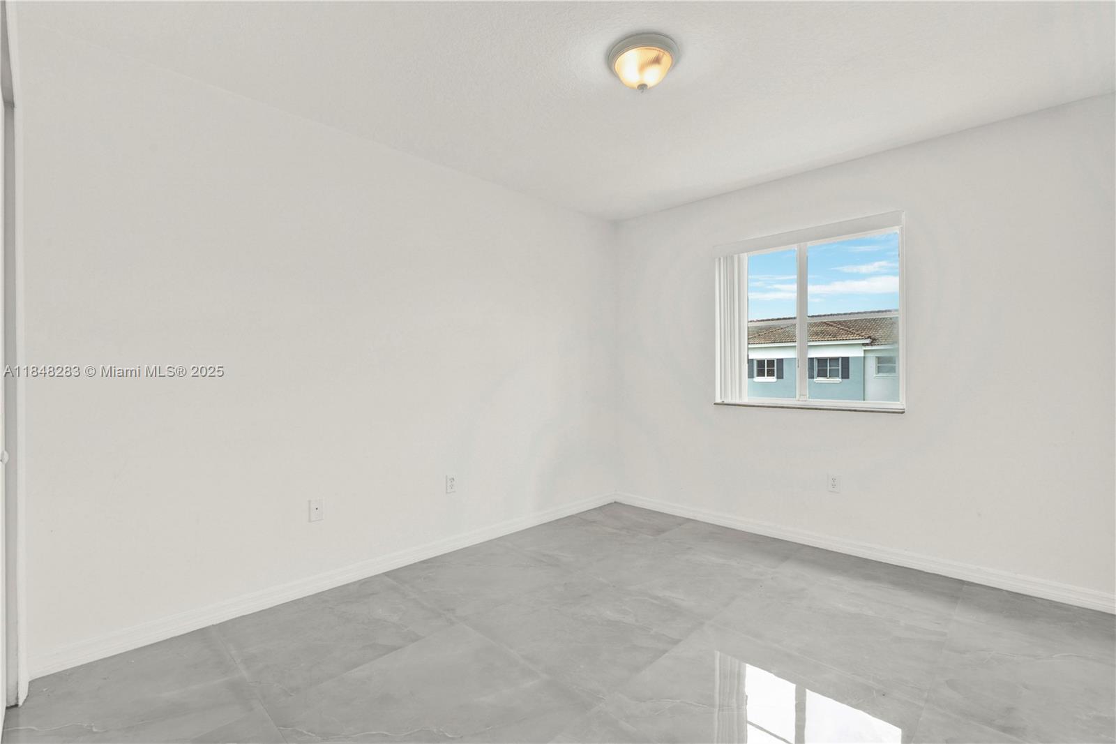 1637 Se 30th St Property Photo 30