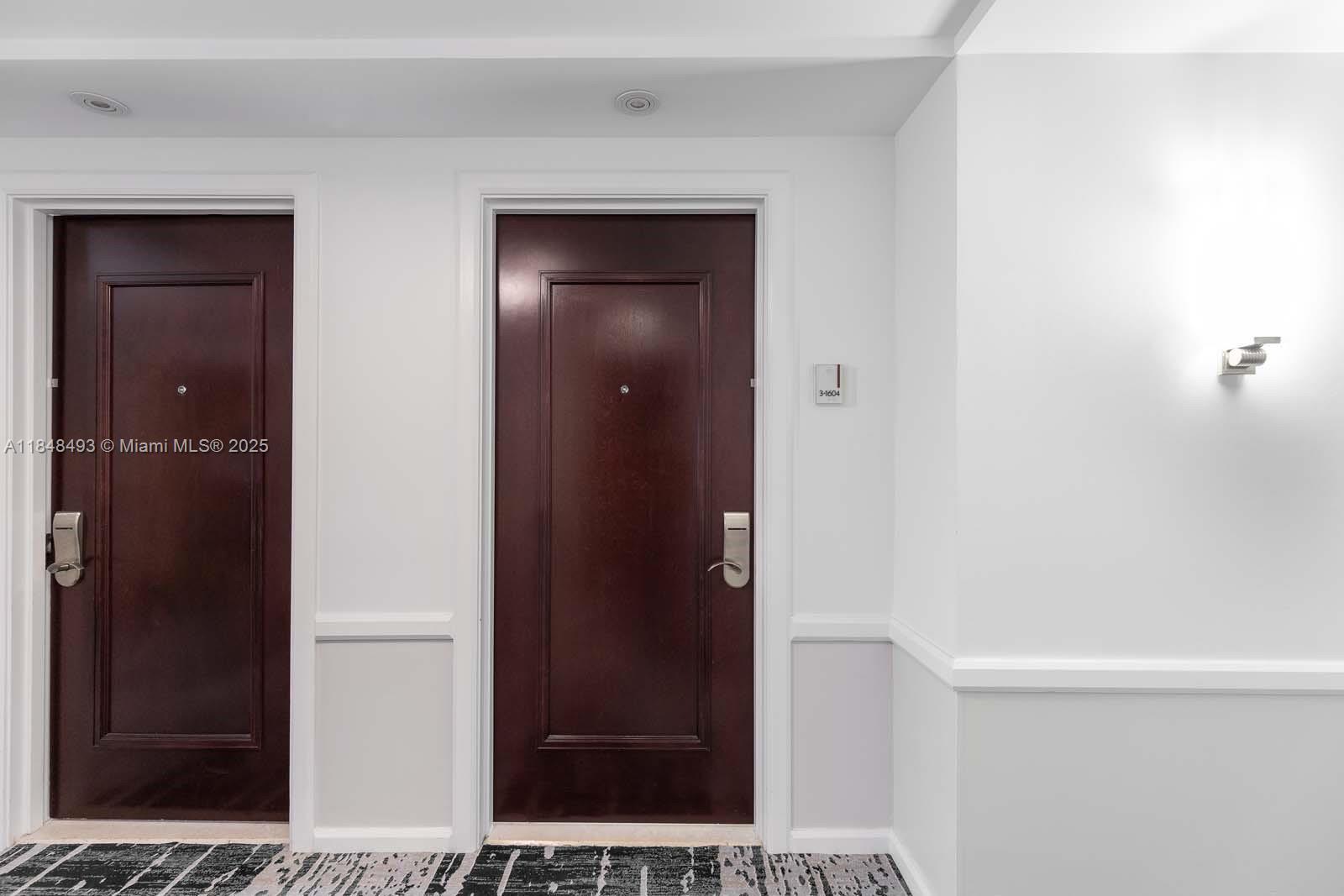 4391 Collins Ave 1605 Property Photo 6