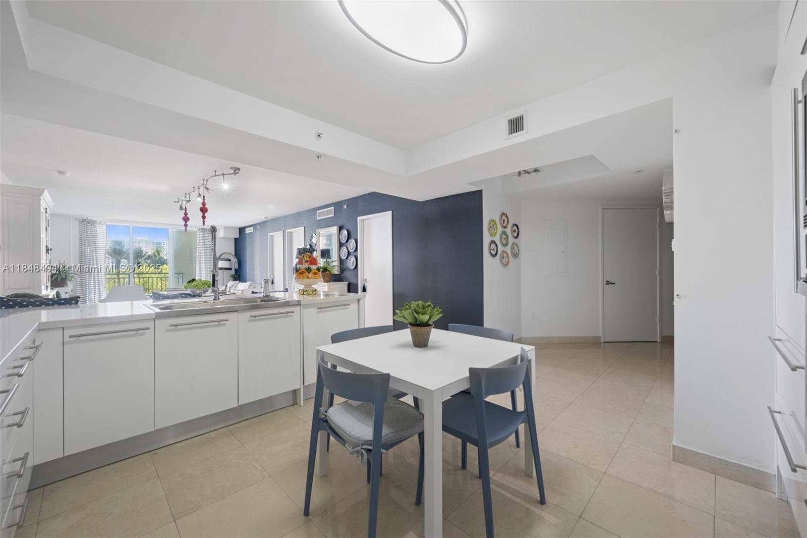 150 Sunny Isles Blvd Th301 Property Photo 9