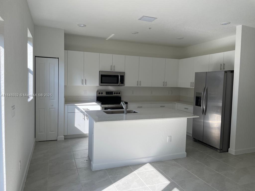 212 Sw 159th Ter 0 Property Photo 5