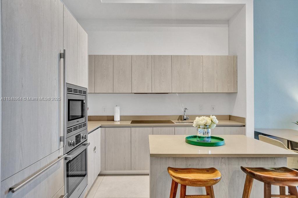 4111 S Ocean Drive 304 Property Photo 19