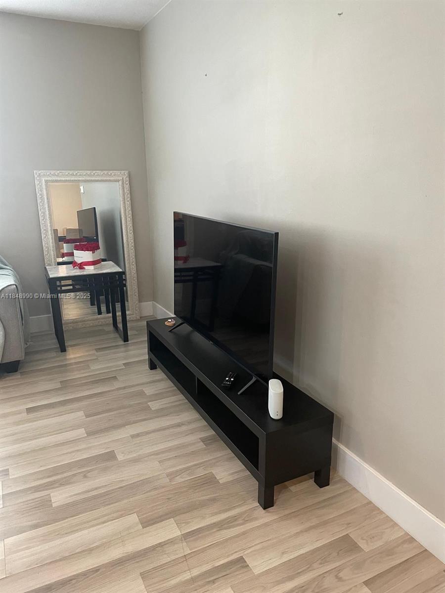 2200 S Ocean Dr N312 Property Photo 3