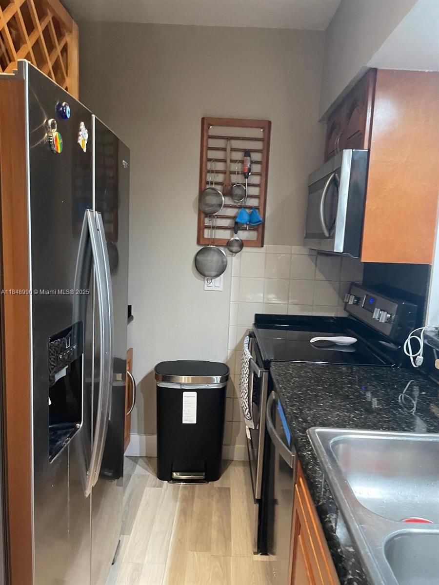 2200 S Ocean Dr N312 Property Photo 8