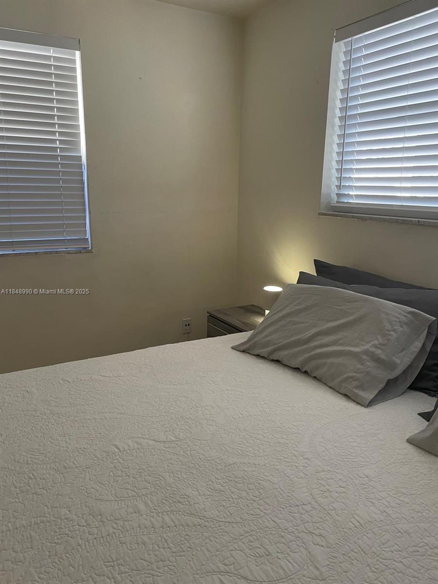 2200 S Ocean Dr N312 Property Photo 10