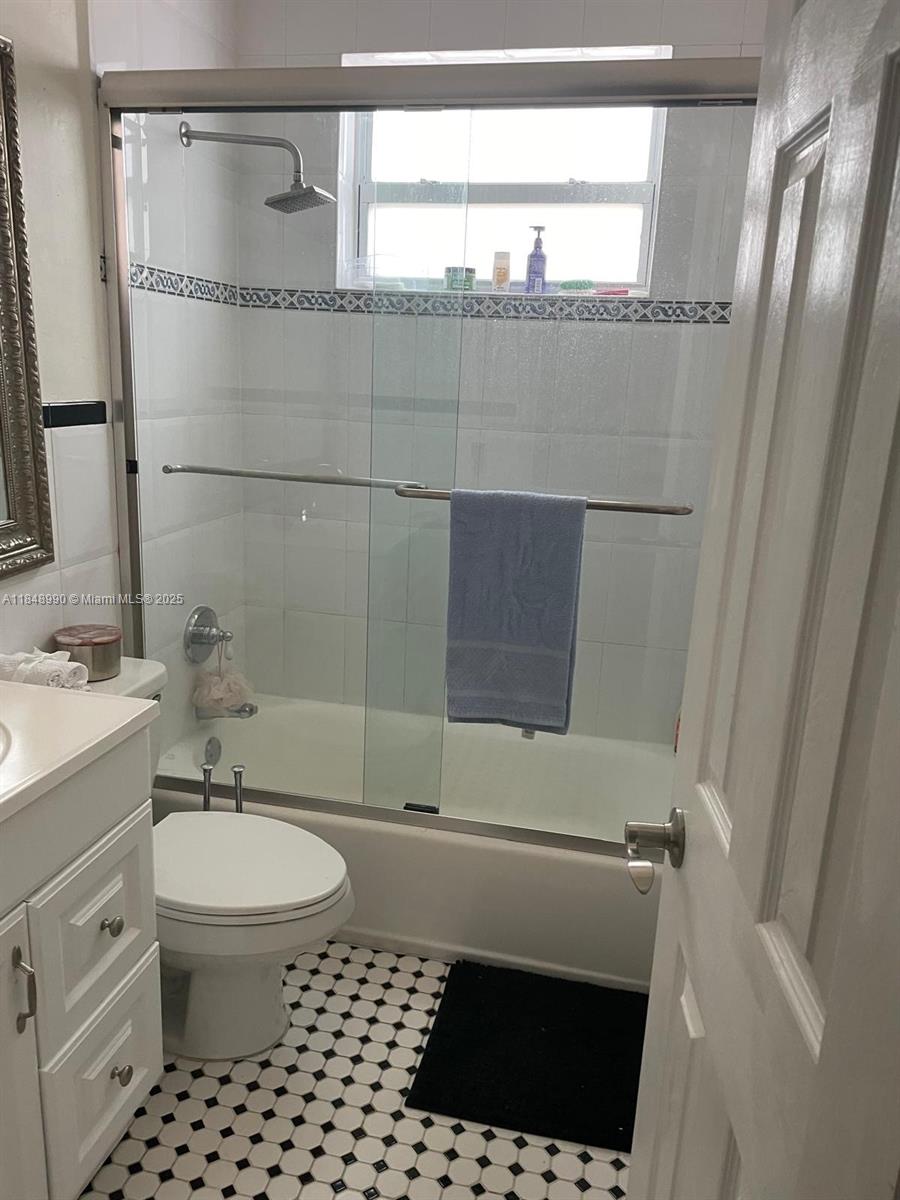 2200 S Ocean Dr N312 Property Photo 16