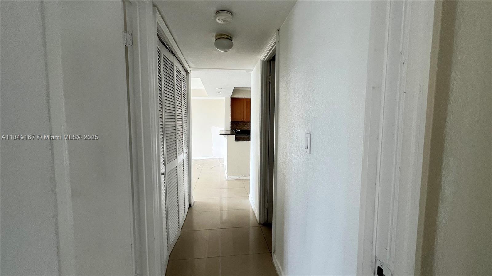 486 Nw 165th St Rd B-606 Property Photo 19