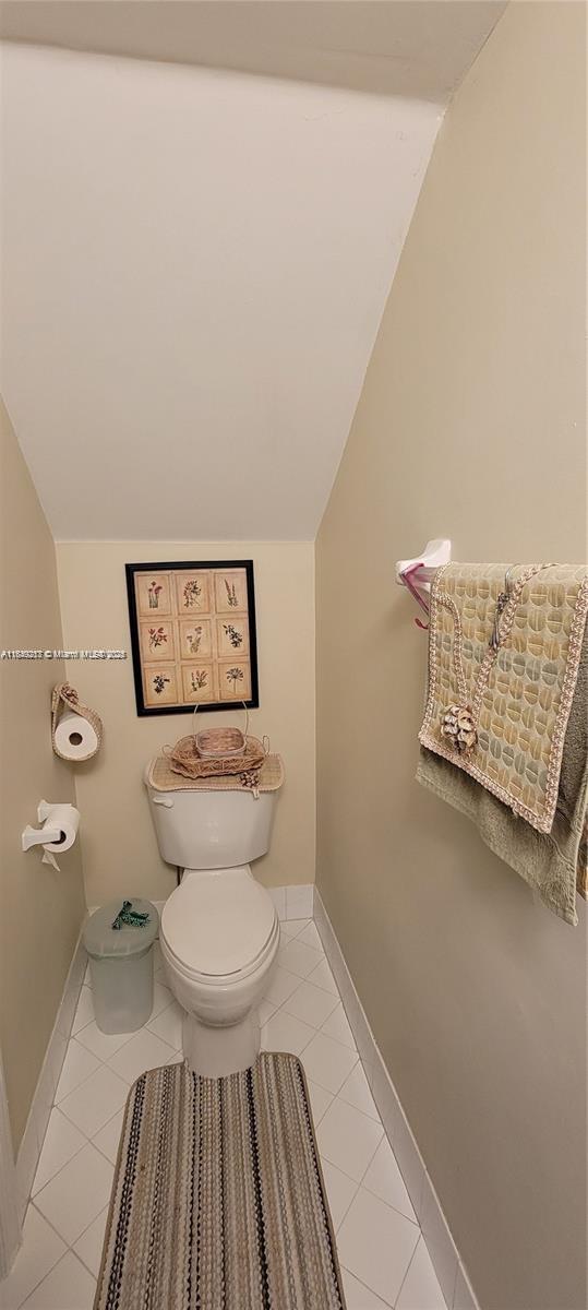 1655 Ne 33rd Rd 108-4 Property Photo 11