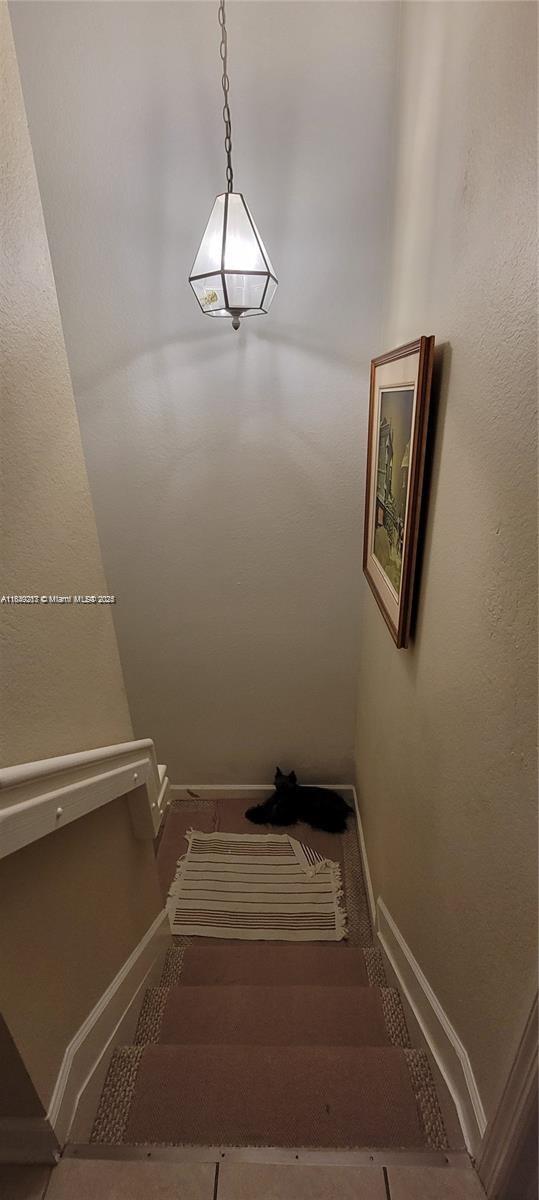 1655 Ne 33rd Rd 108-4 Property Photo 17