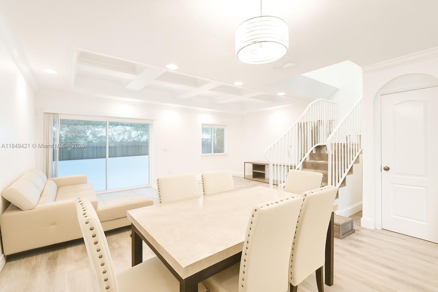 11651 Ne 18th Dr 11651 Property Photo 2