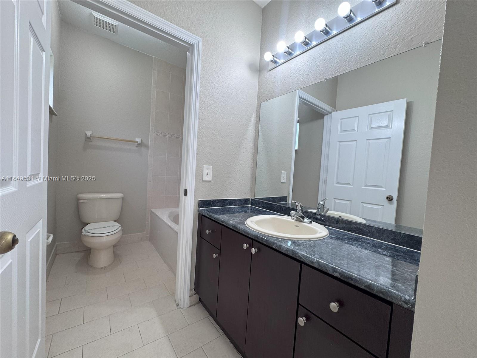 28407 Sw 131st Ct Property Photo 5