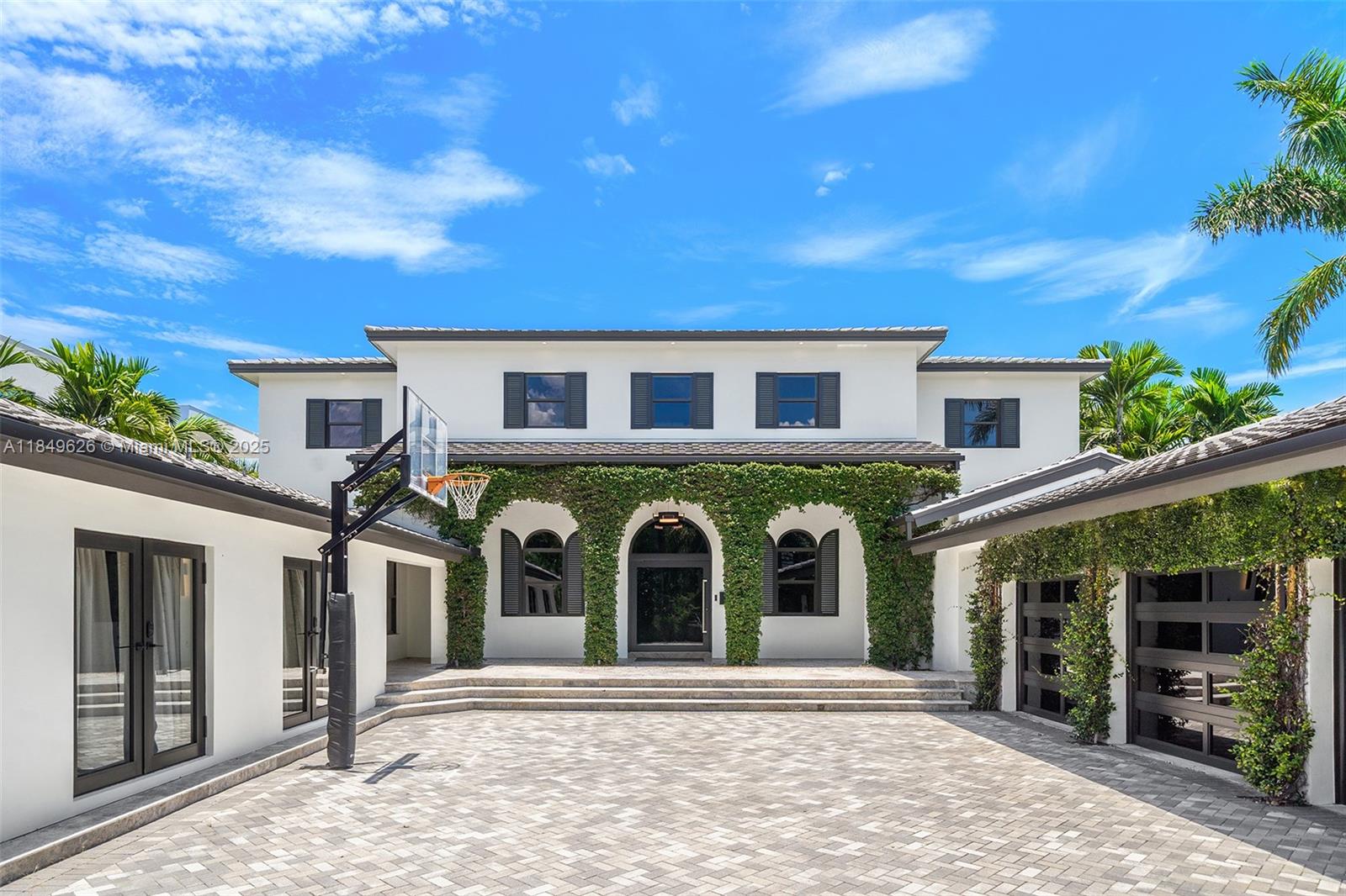 A11849626 Property Photo 8