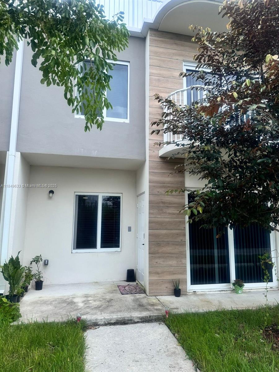 25743 SW 144th Ave Property Photo 1