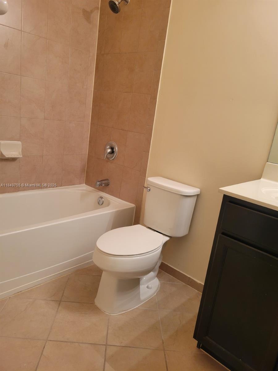 3223 Se 4th Ct Property Photo 15
