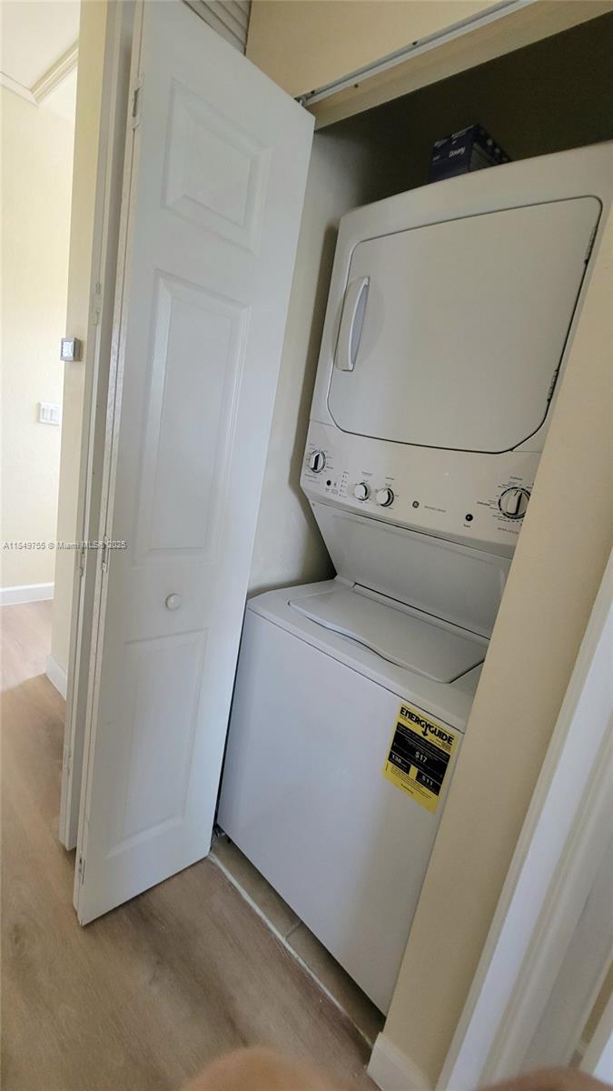 3223 Se 4th Ct Property Photo 25