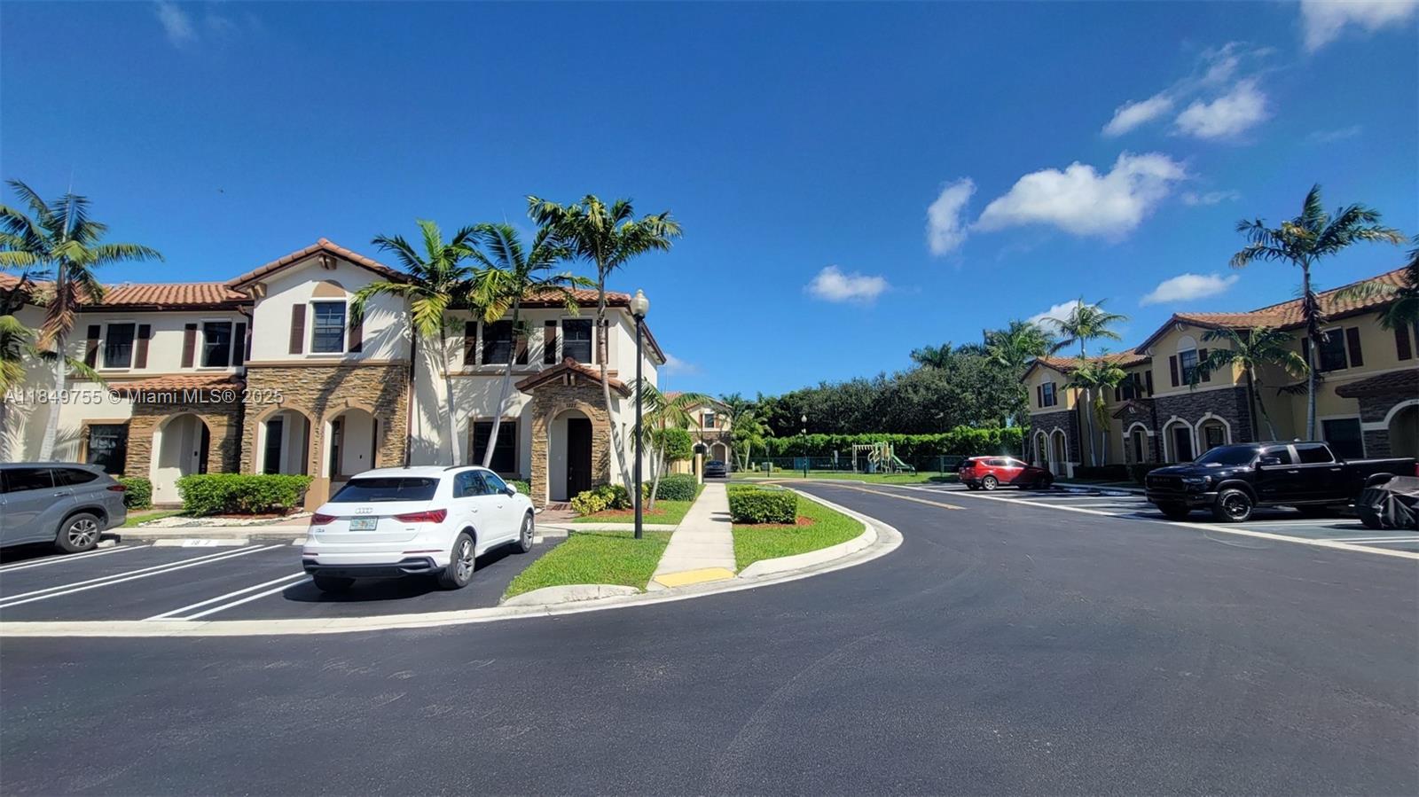 3223 Se 4th Ct Property Photo 38