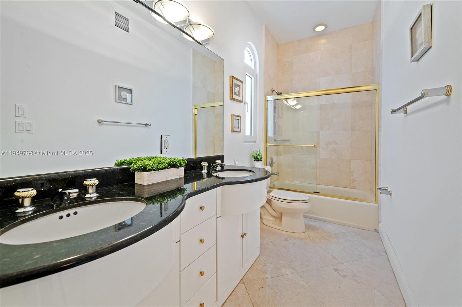 1784 Bay Dr 1784 Property Photo 26