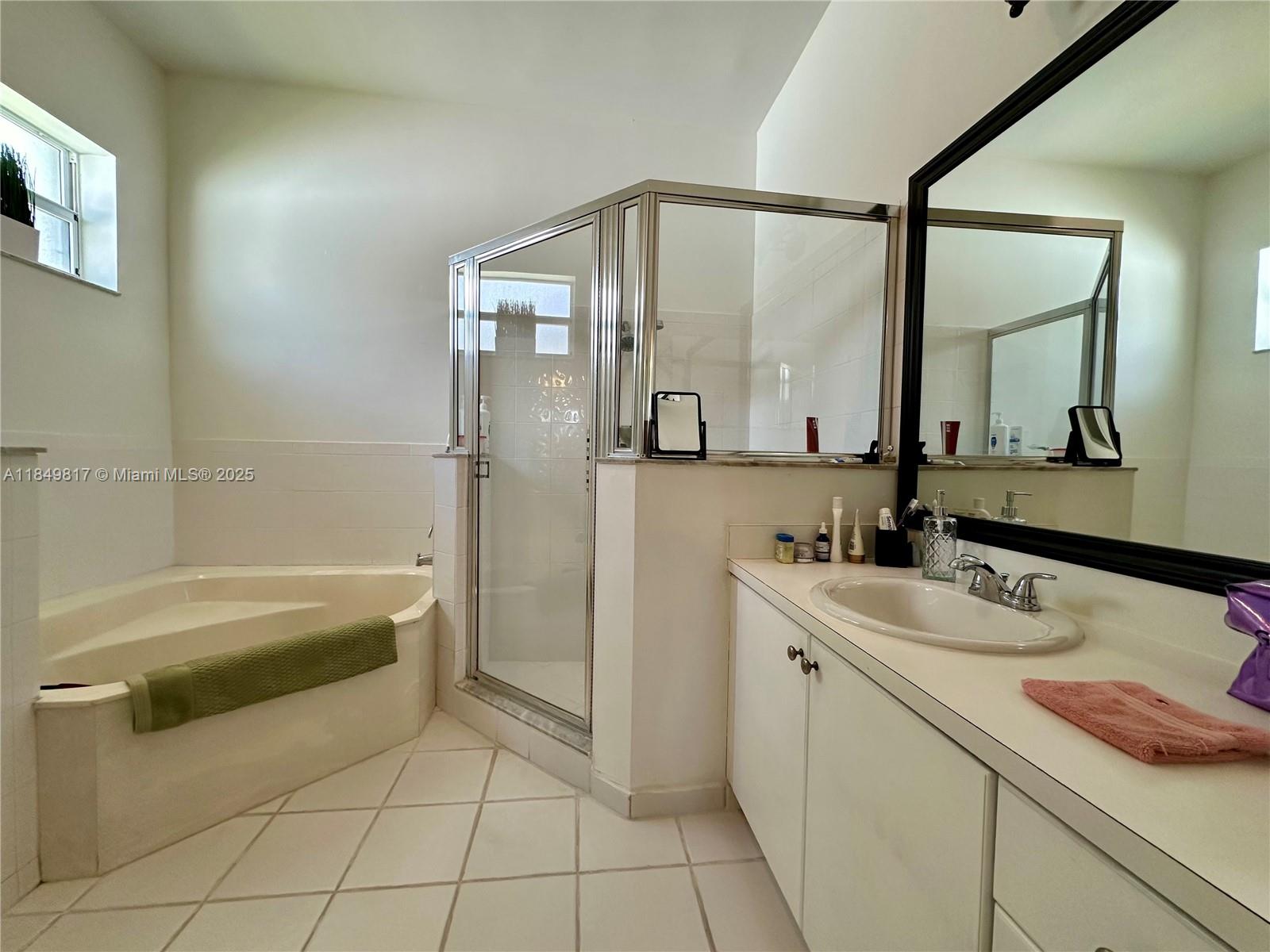 2340 Se 5th Ct Property Photo 25