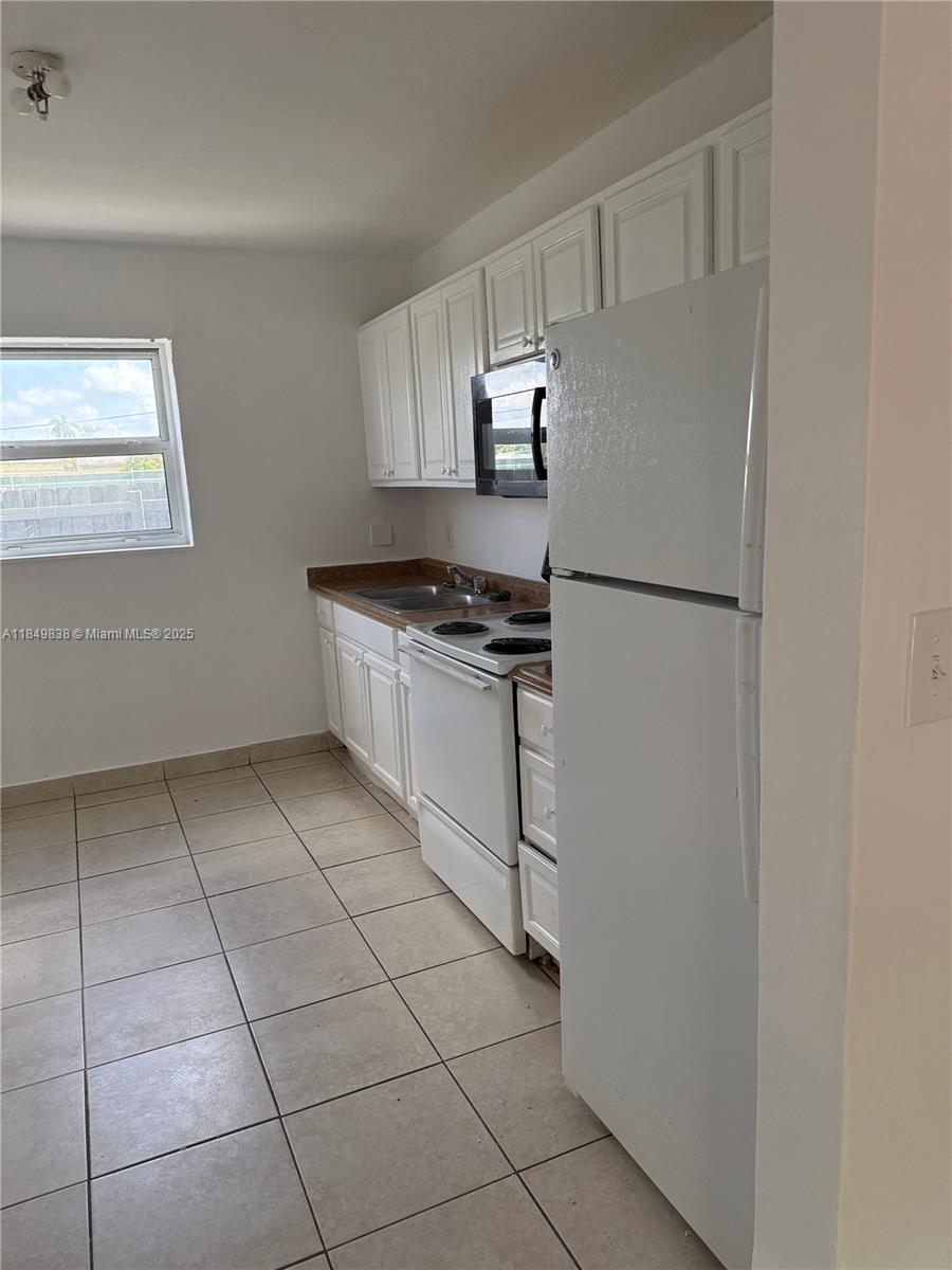 520 Sw Krome Ter 1 Property Photo 3