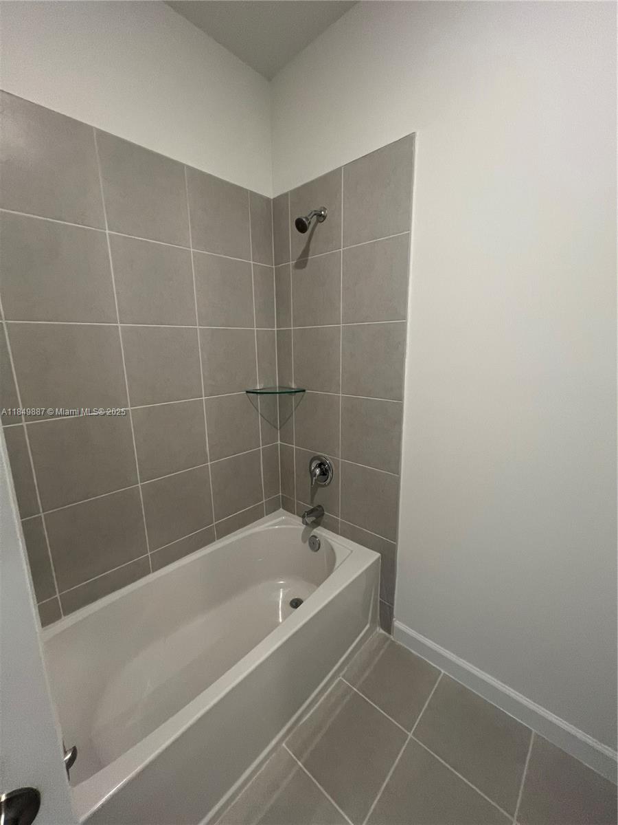 2463 Se 29th St 2463 Property Photo 16
