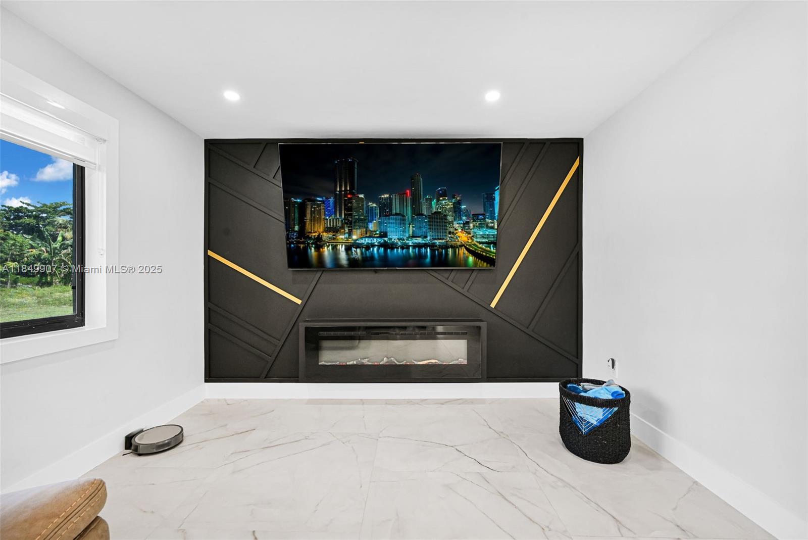 19777 Sw 334th St Property Photo 9