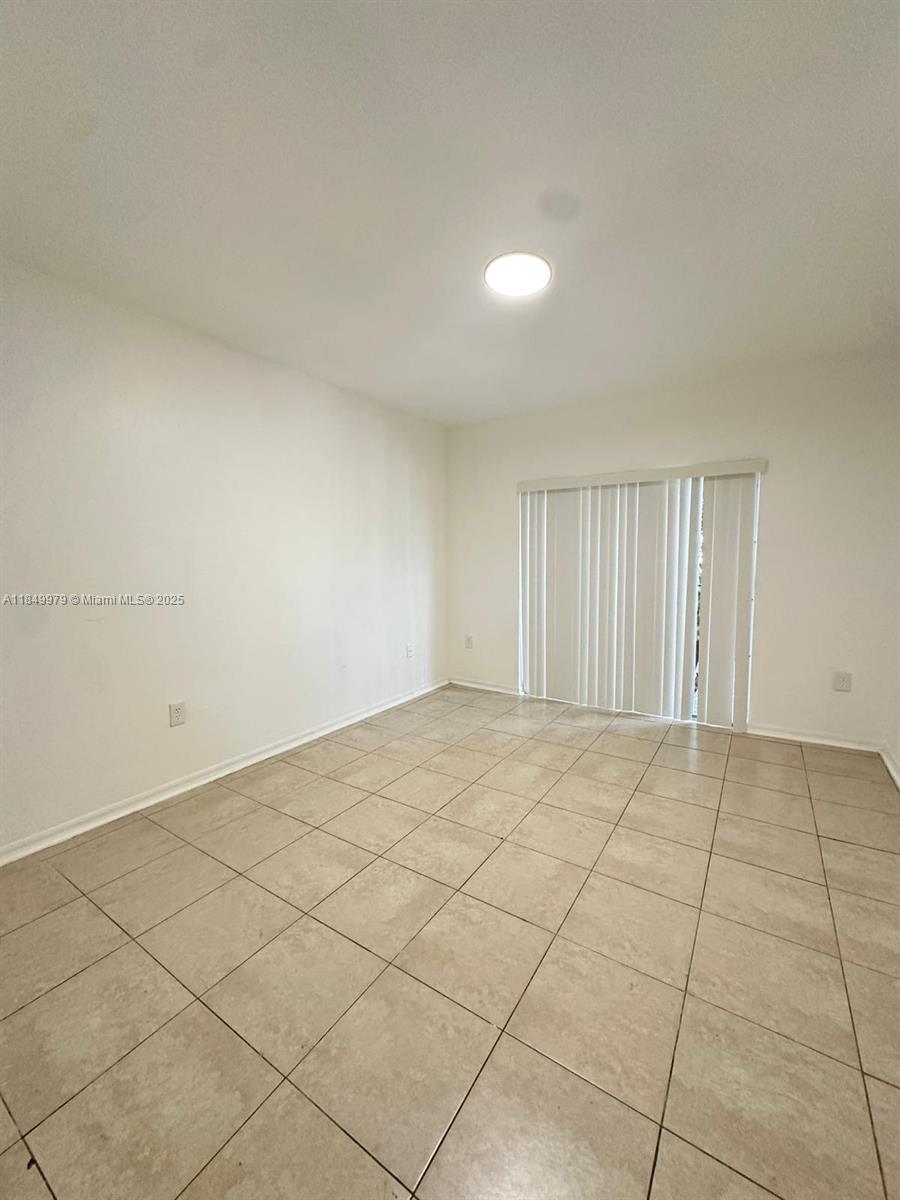 941 Sw 6th Pl Property Photo 17