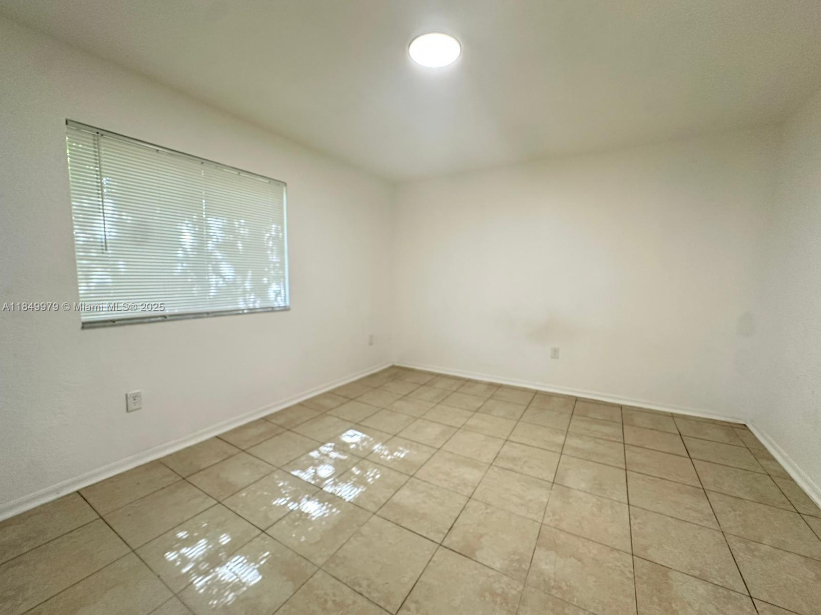 941 Sw 6th Pl Property Photo 21