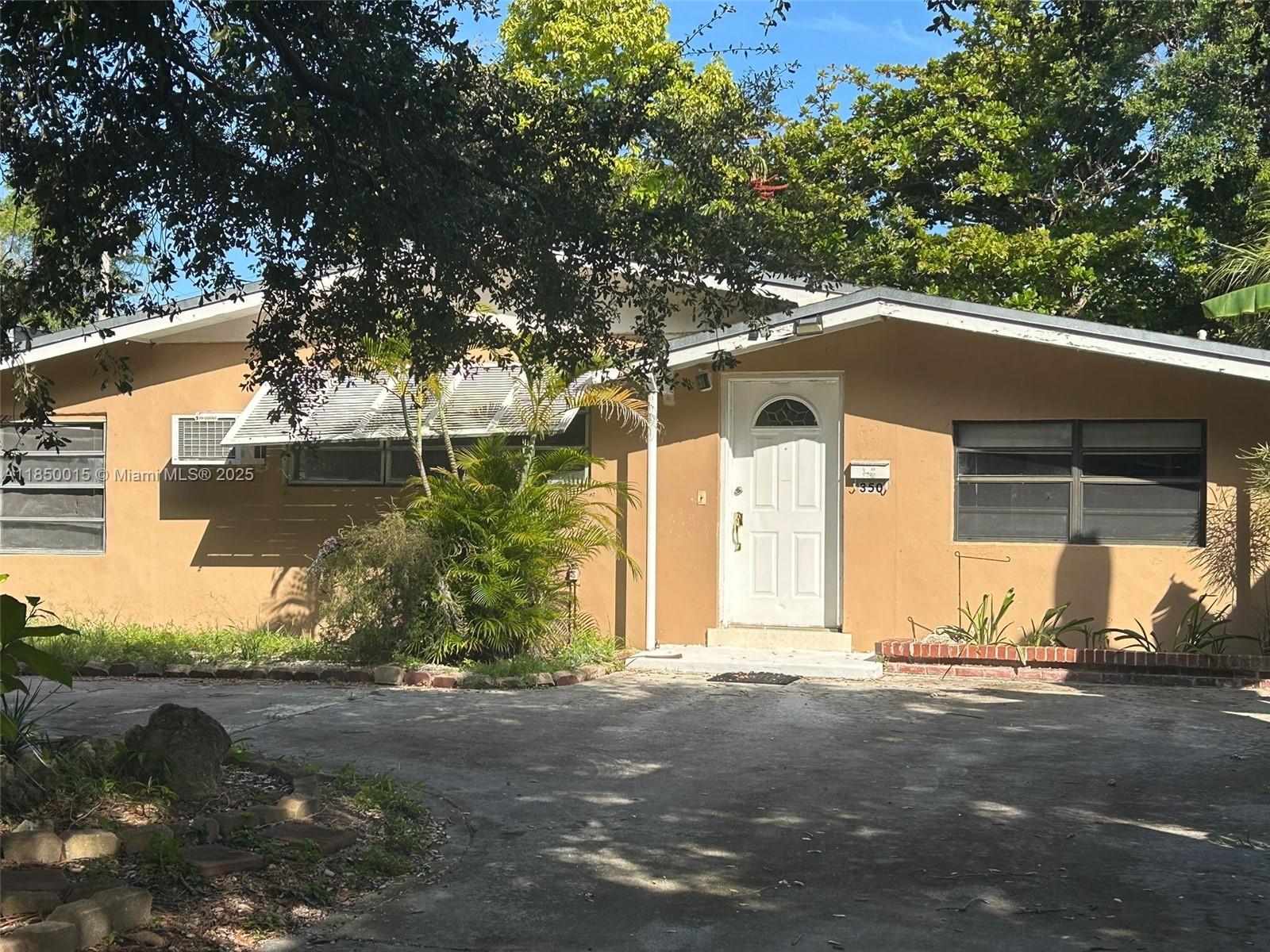 A11850015 Property Photo 1