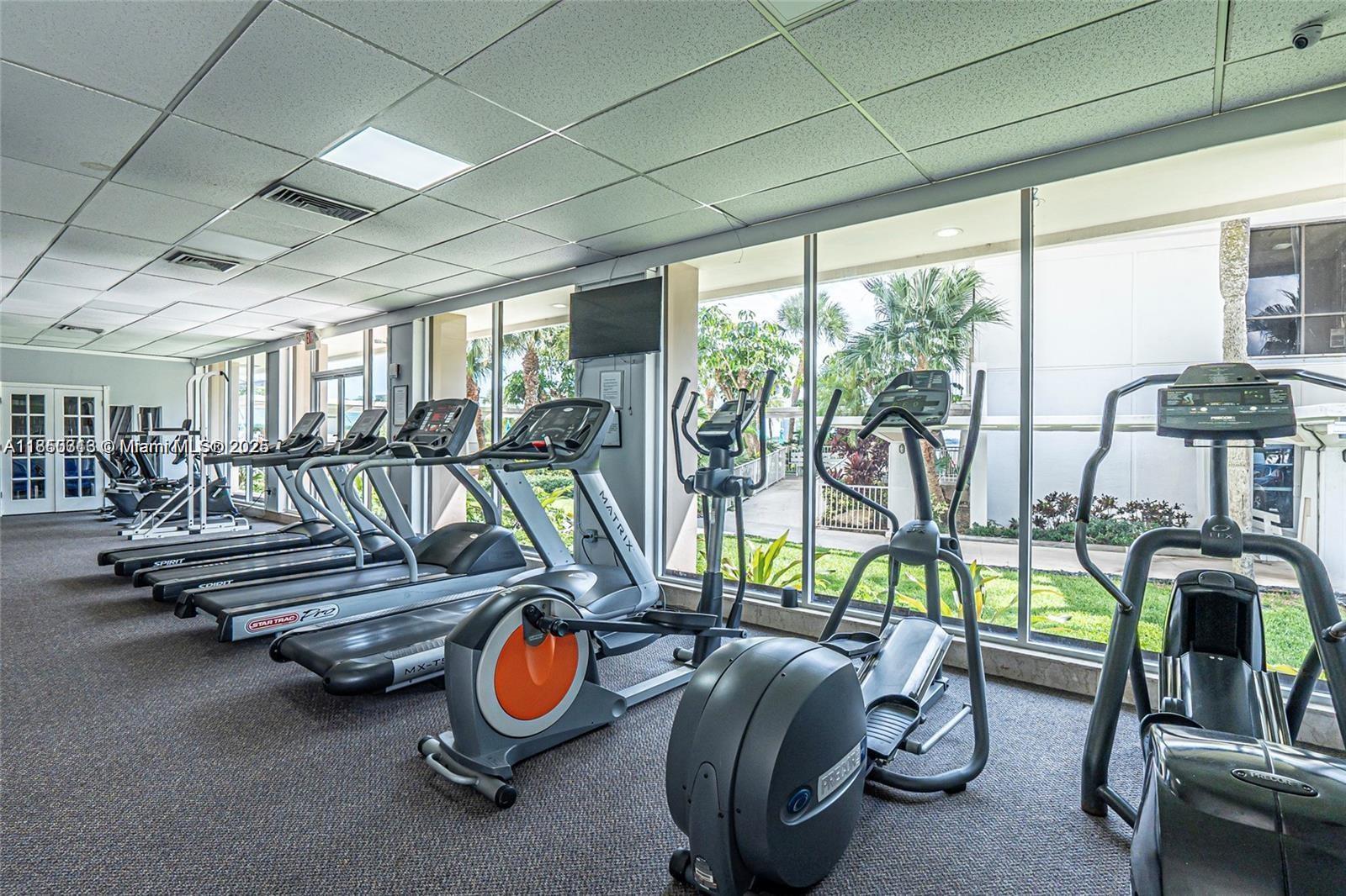 300 Bayview Dr 509 Property Photo 31