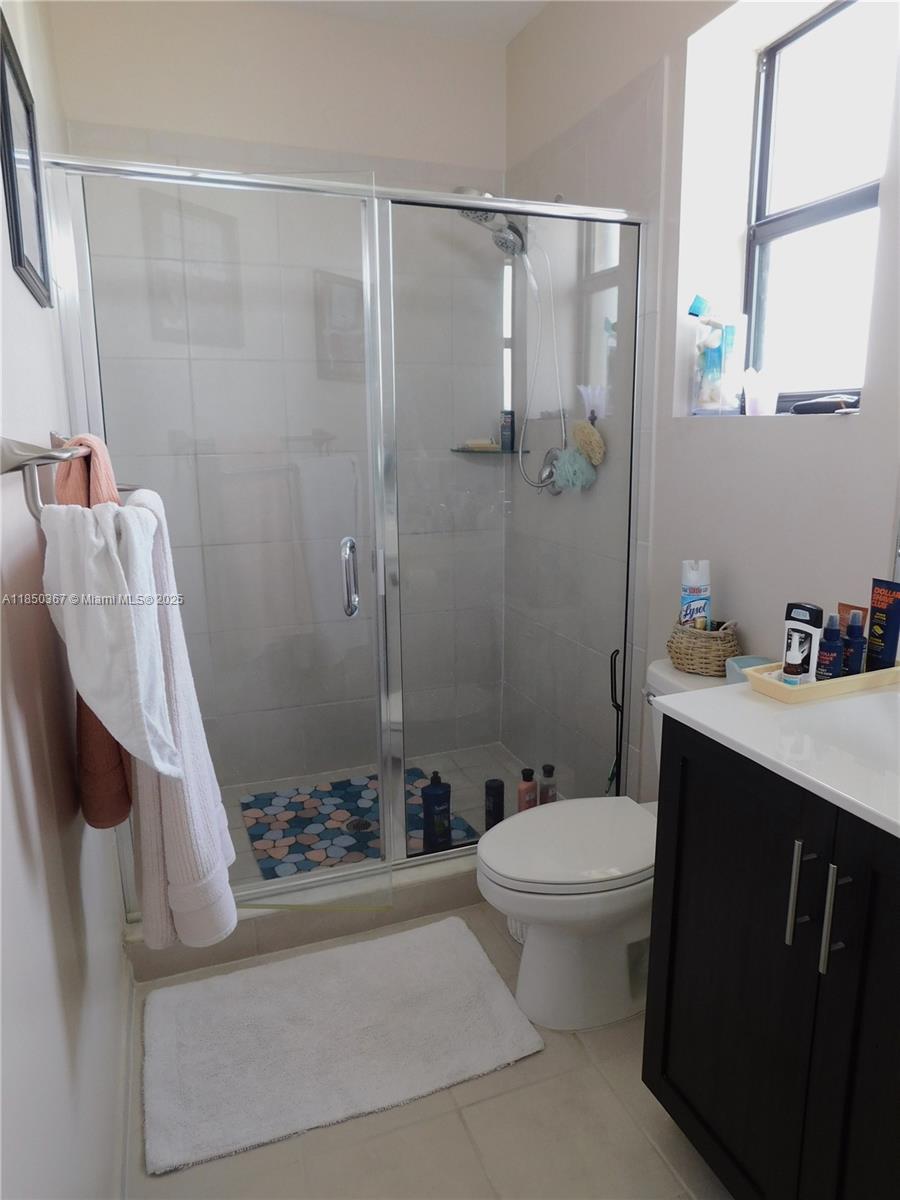 25594 Sw 108th Ct Property Photo 9