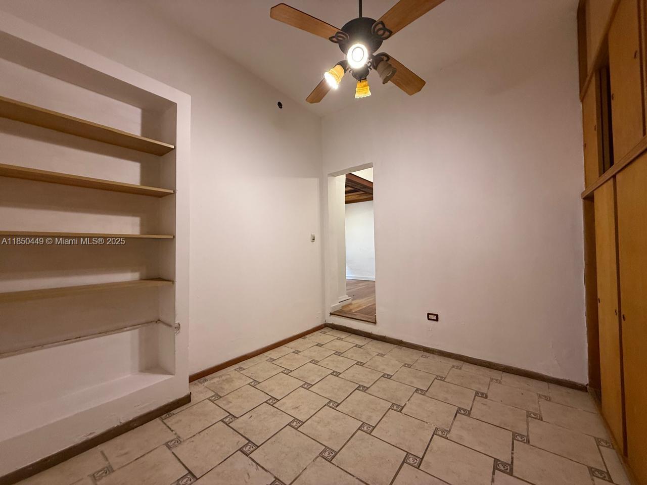 945 Defensa St San Telmo Property Photo 8
