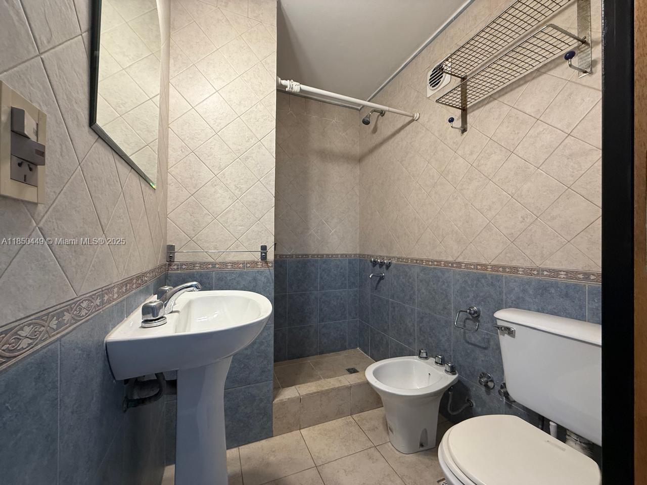 945 Defensa St San Telmo Property Photo 26