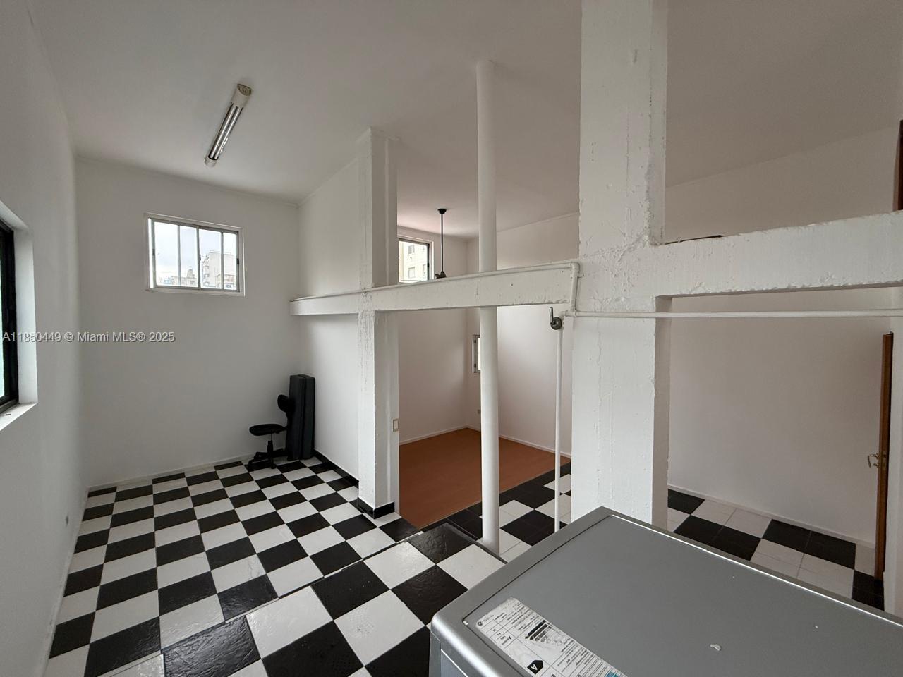 945 Defensa St San Telmo Property Photo 33