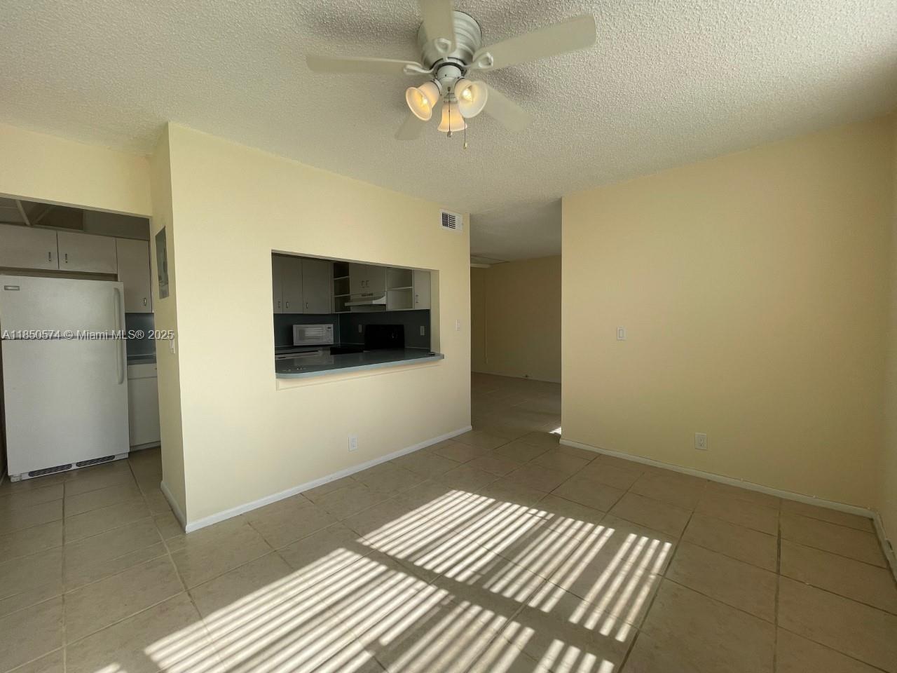 9431 Live Oak Pl 203 Property Photo 6