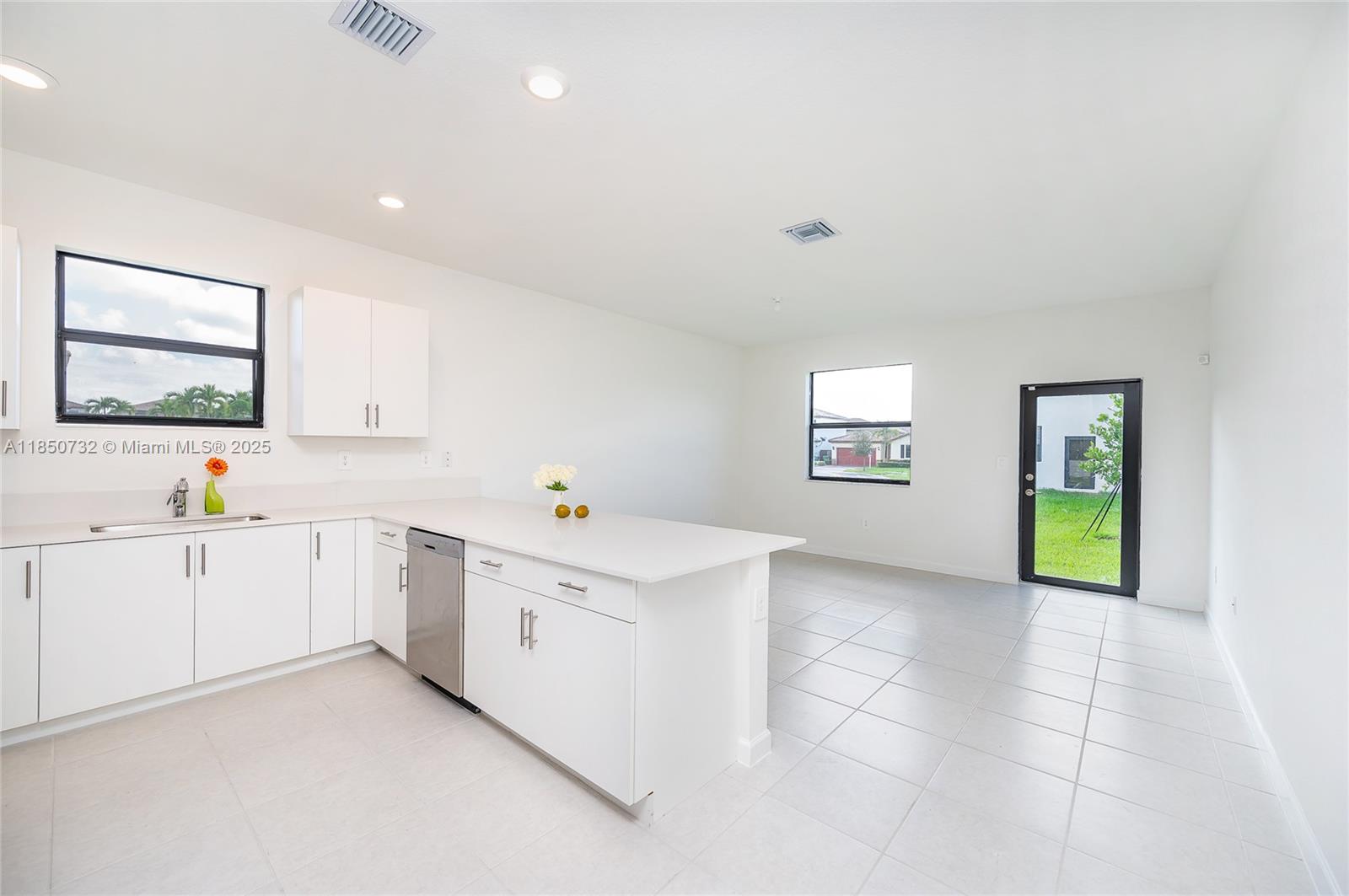 11856 Sw 241st Ter 11856 Property Photo 6
