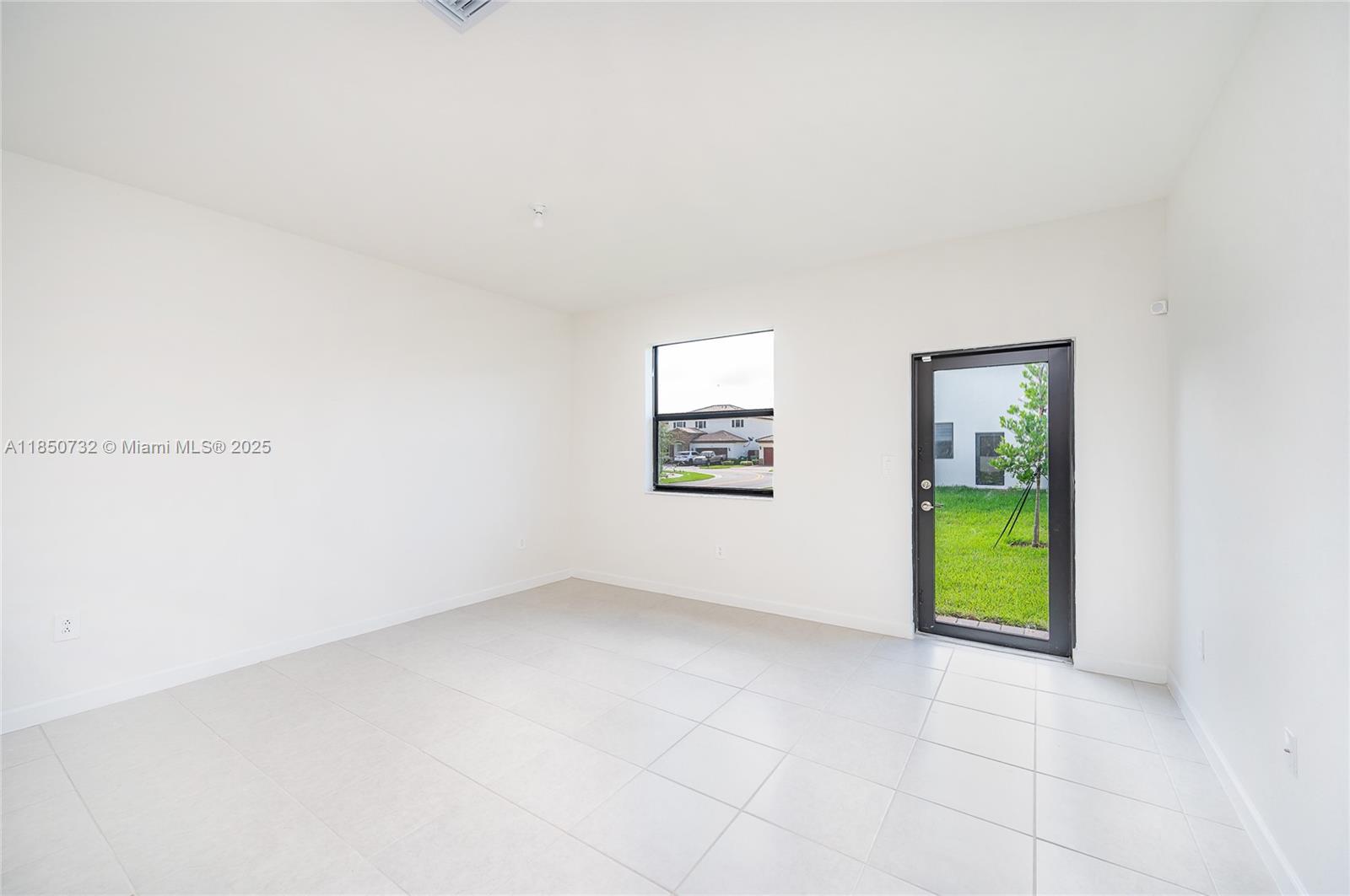11856 Sw 241st Ter 11856 Property Photo 16