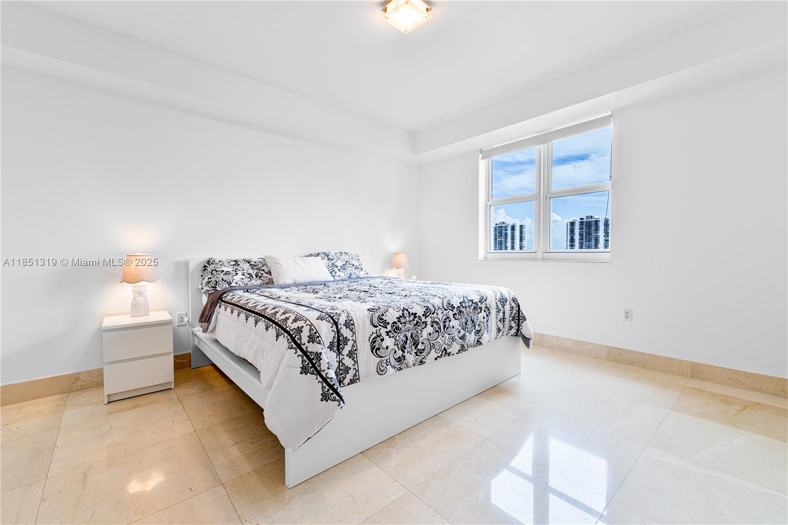 20000 E Country Club Dr 1114 Property Photo 10