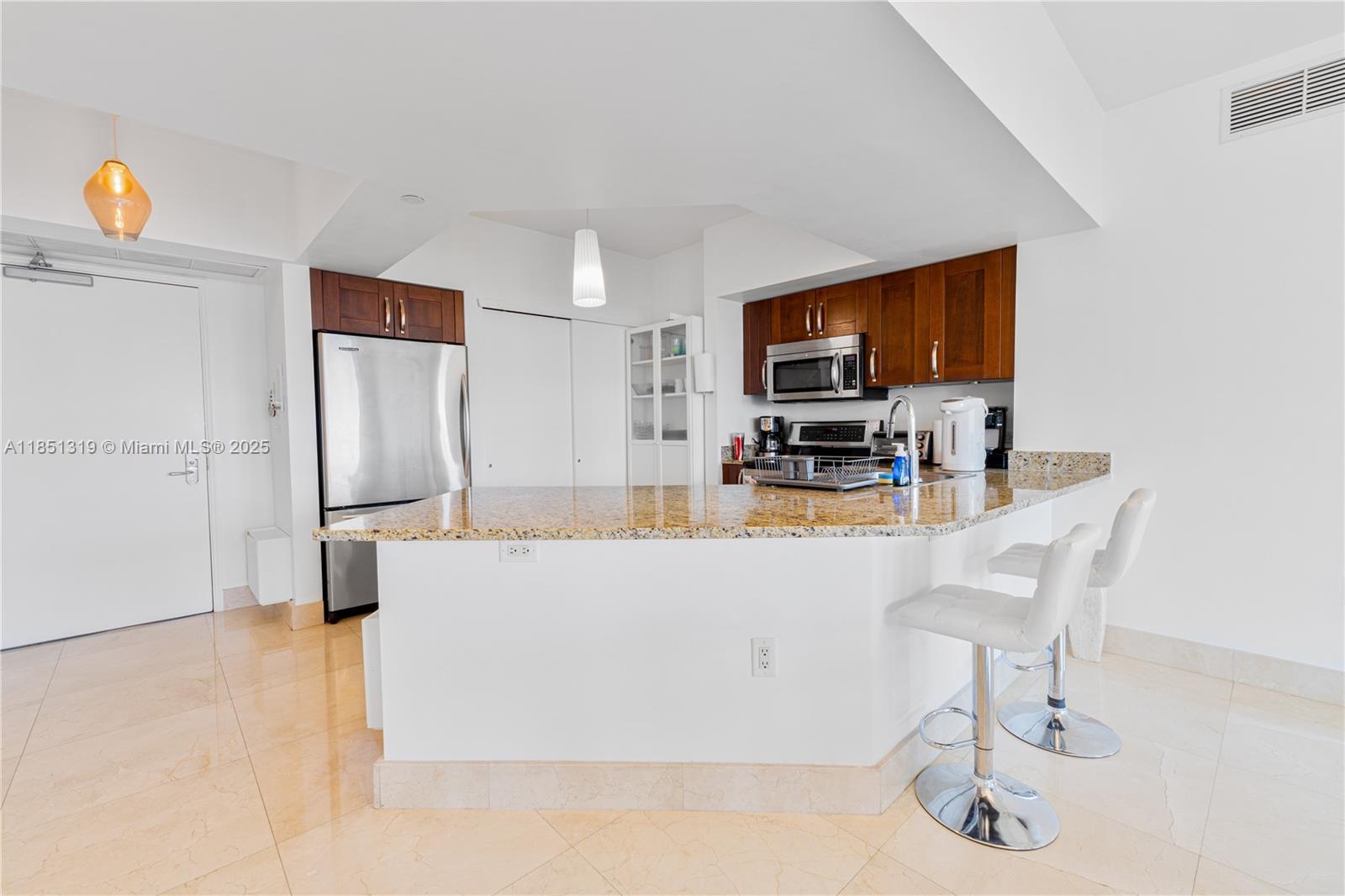 20000 E Country Club Dr 1114 Property Photo 22