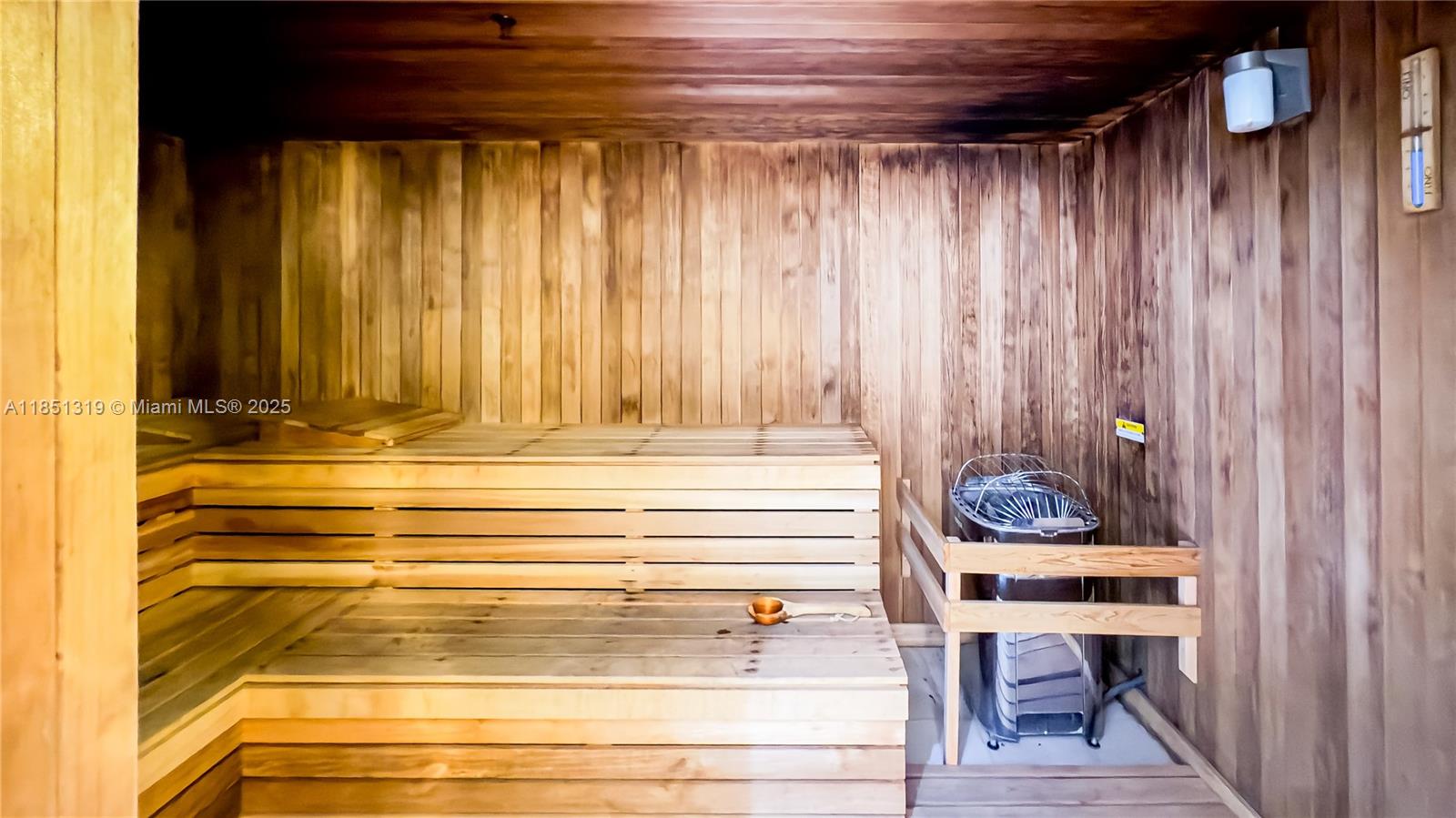 20000 E Country Club Dr 1114 Property Photo 28