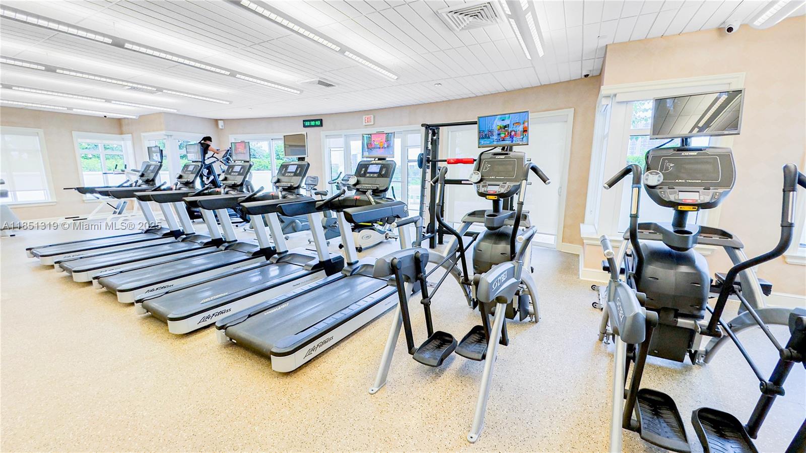 20000 E Country Club Dr 1114 Property Photo 30