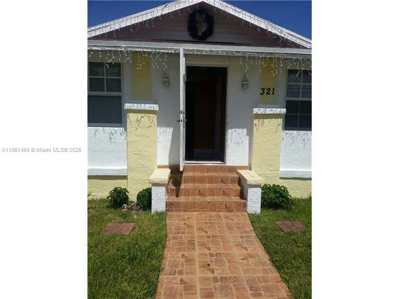 321 Nw 13th Ave Property Photo 1