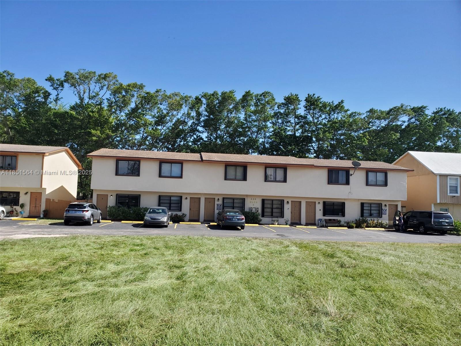408 NE 18th Ave 8