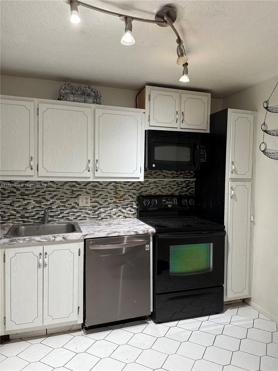8390 Sands Point Blvd F106 Property Photo 1